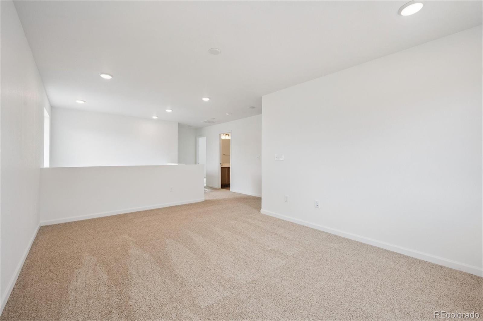 MLS Image #13 for 24785 e 41st avenue,aurora, Colorado