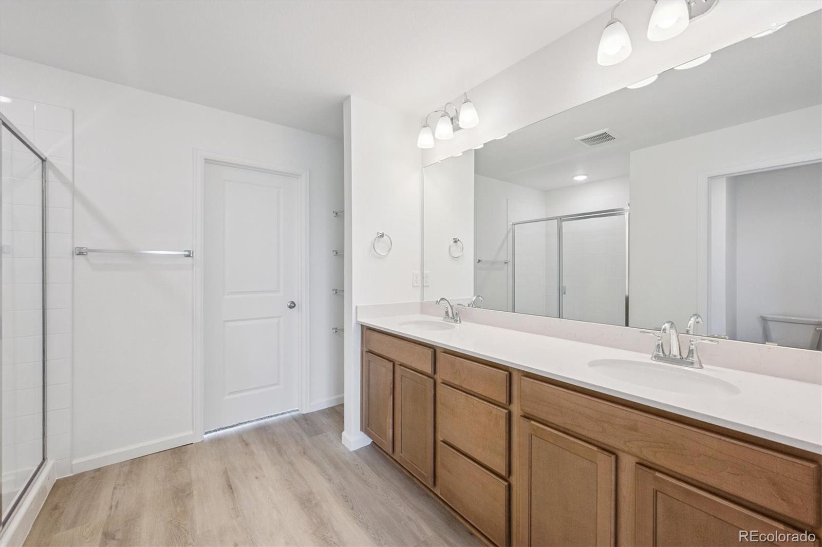 MLS Image #17 for 24785 e 41st avenue,aurora, Colorado