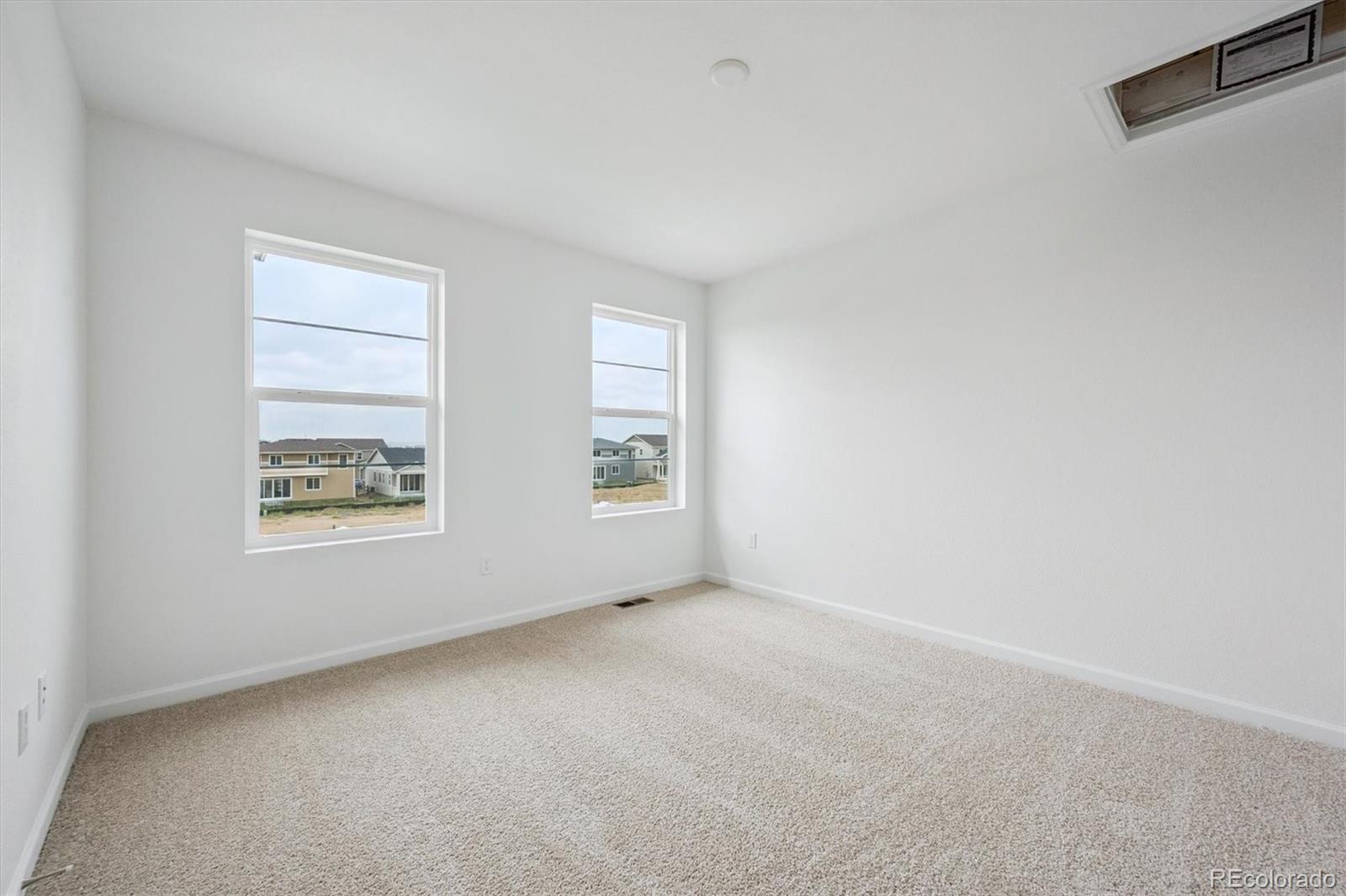 MLS Image #18 for 24785 e 41st avenue,aurora, Colorado