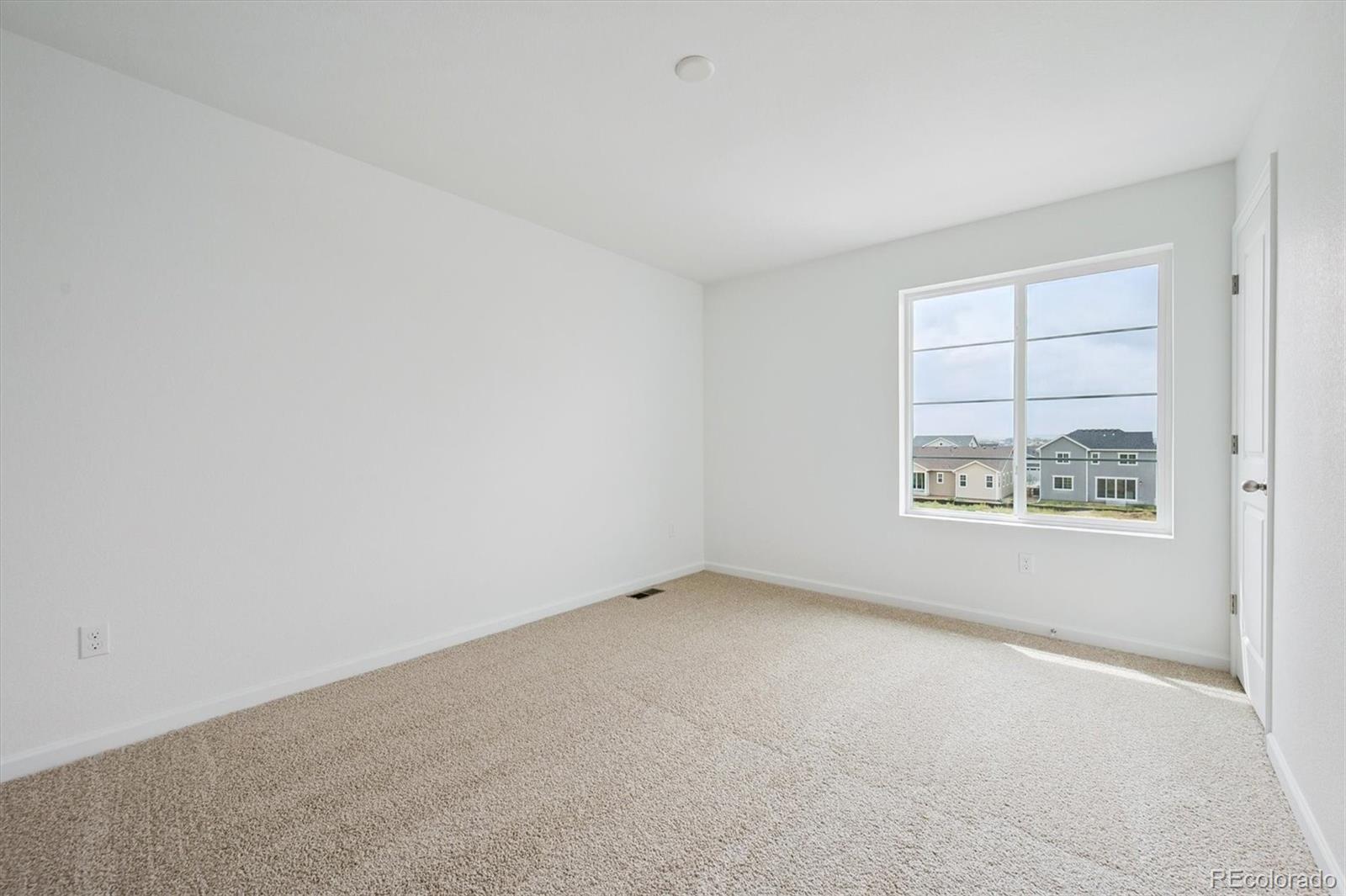 MLS Image #19 for 24785 e 41st avenue,aurora, Colorado