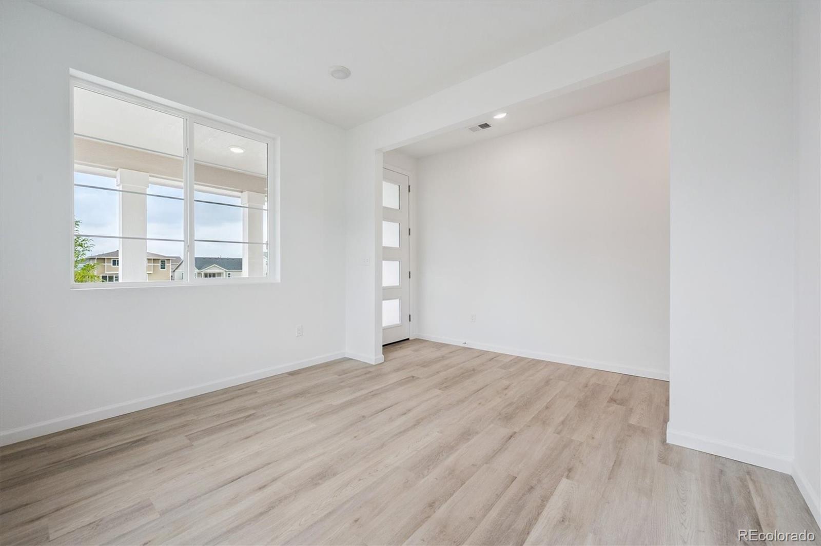 MLS Image #3 for 24785 e 41st avenue,aurora, Colorado