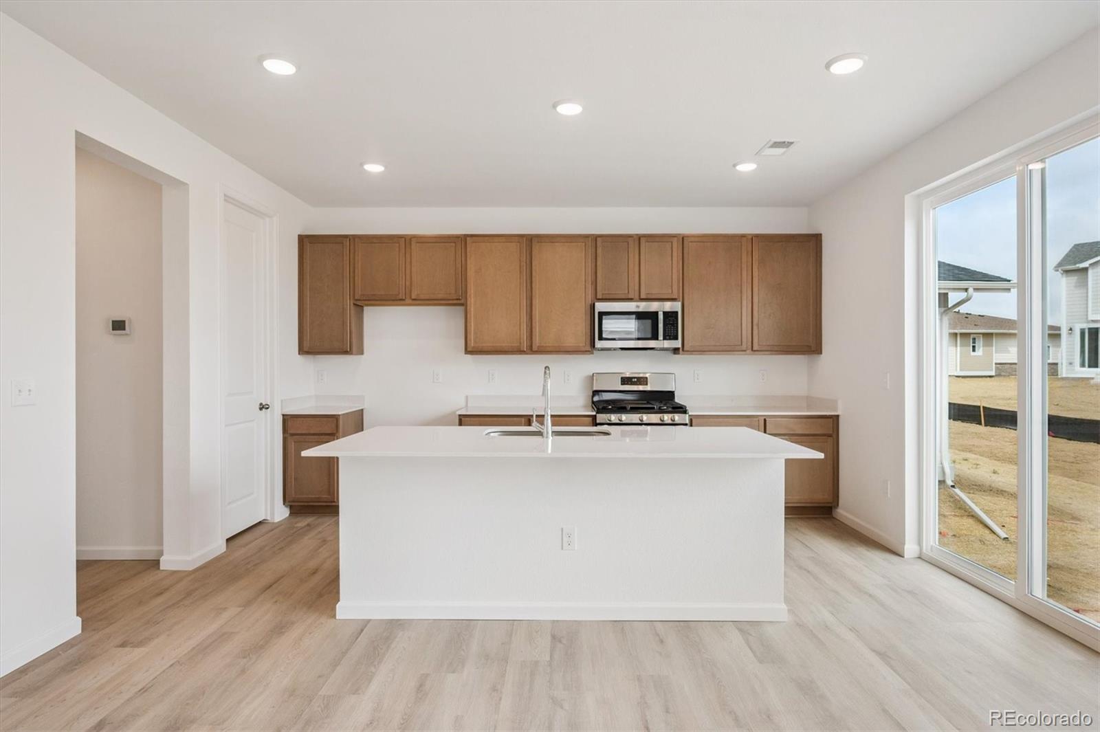 MLS Image #4 for 24785 e 41st avenue,aurora, Colorado