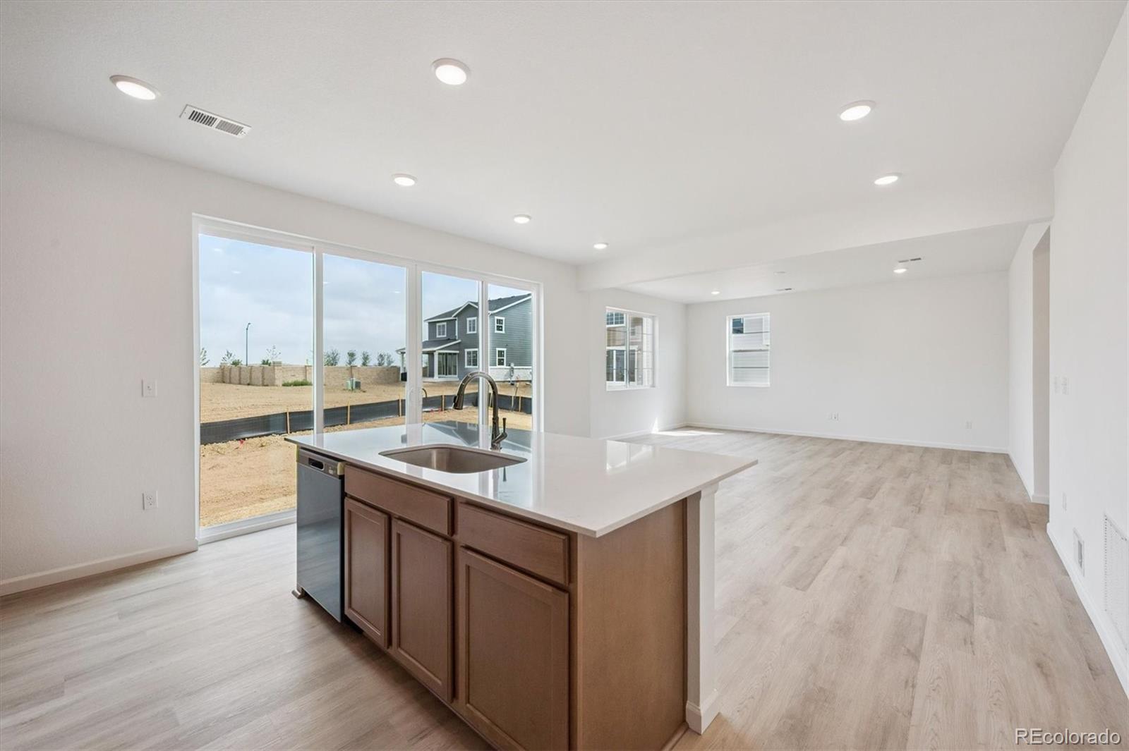 MLS Image #9 for 24785 e 41st avenue,aurora, Colorado