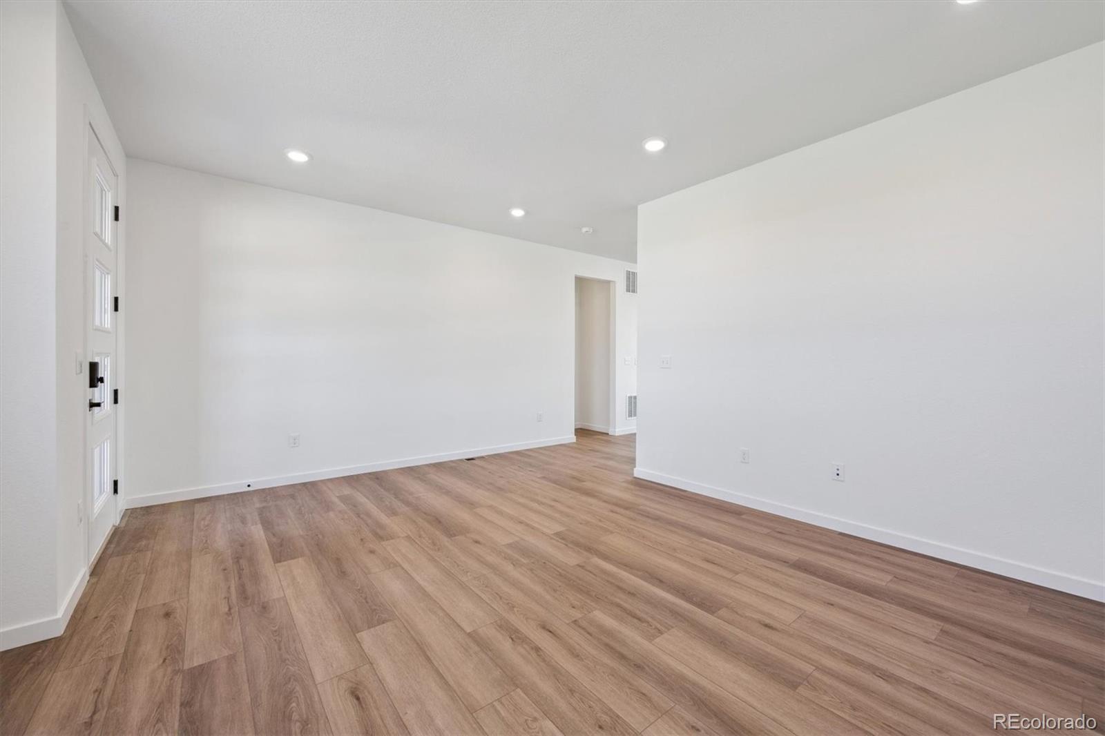 MLS Image #13 for 25020 e 42nd avenue,aurora, Colorado
