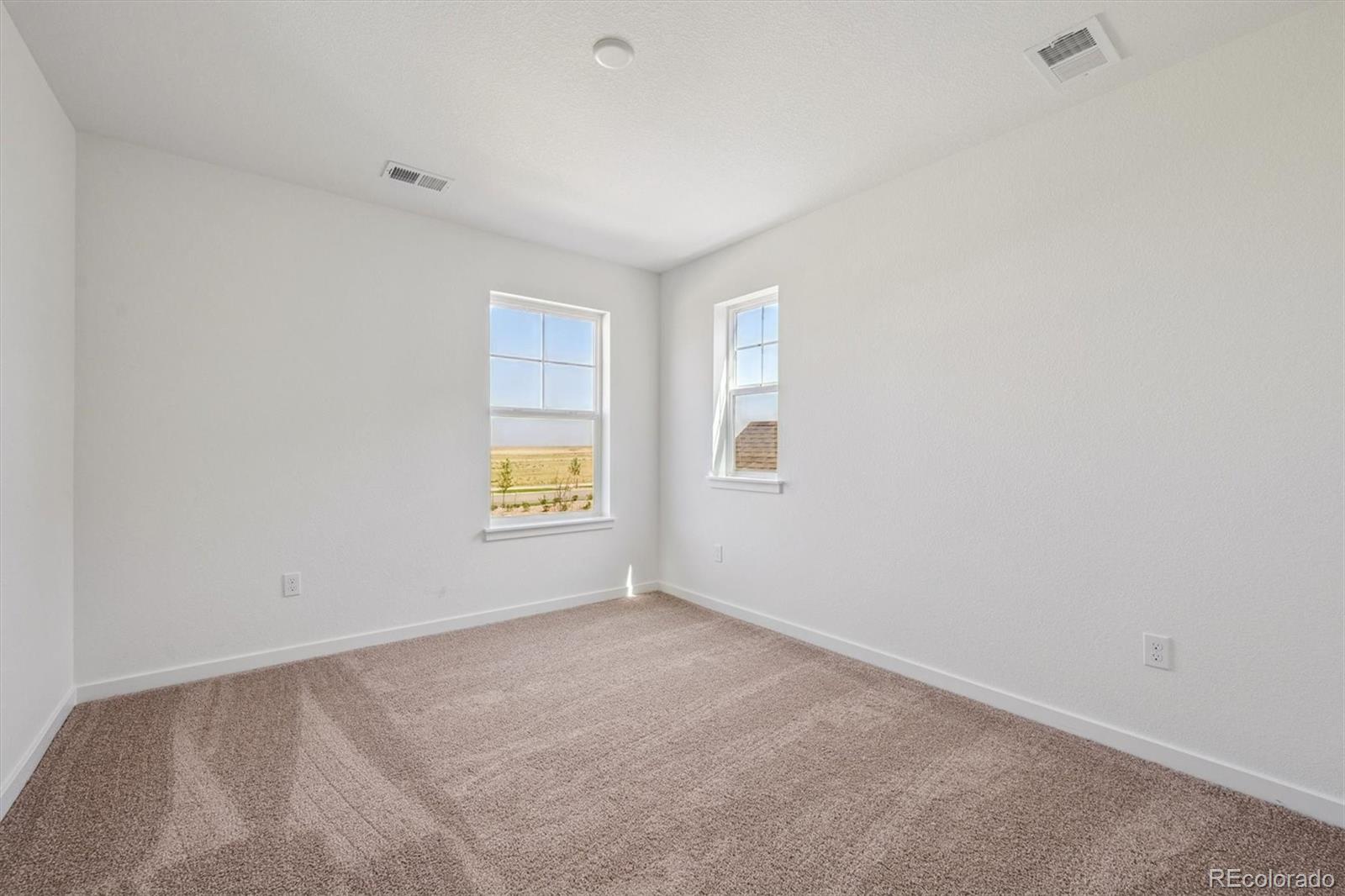 MLS Image #15 for 25020 e 42nd avenue,aurora, Colorado