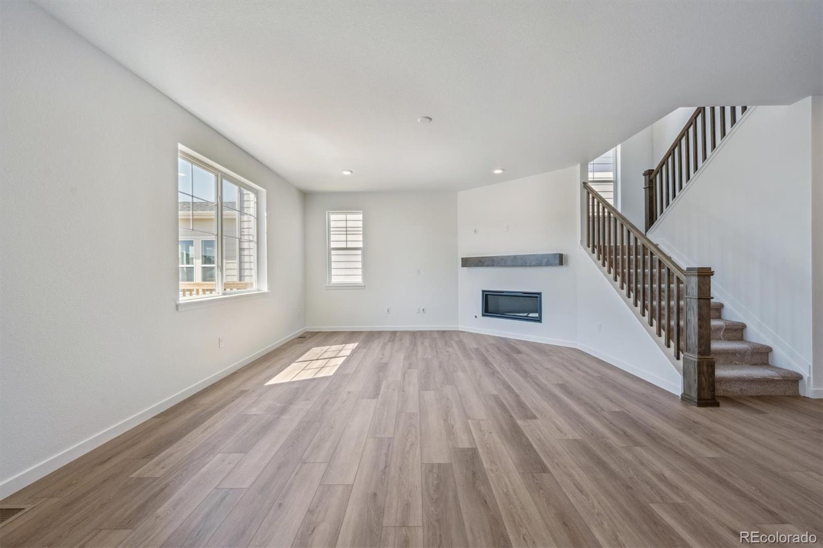 MLS Image #3 for 25020 e 42nd avenue,aurora, Colorado