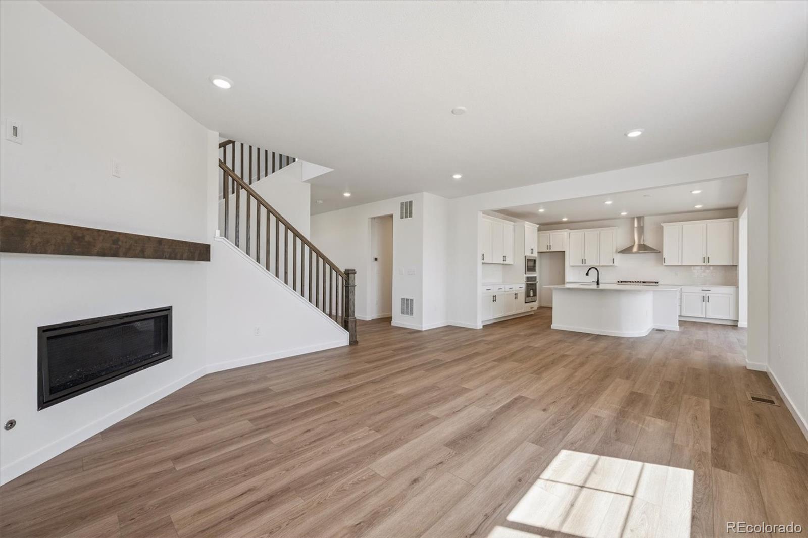 MLS Image #4 for 25020 e 42nd avenue,aurora, Colorado