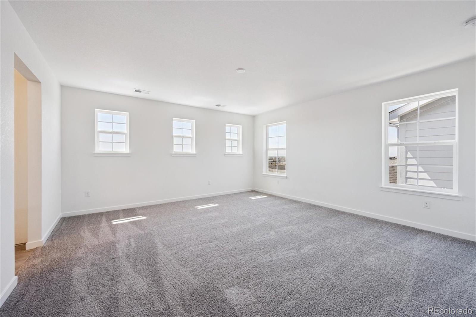 MLS Image #11 for 25040 e 42nd avenue,aurora, Colorado