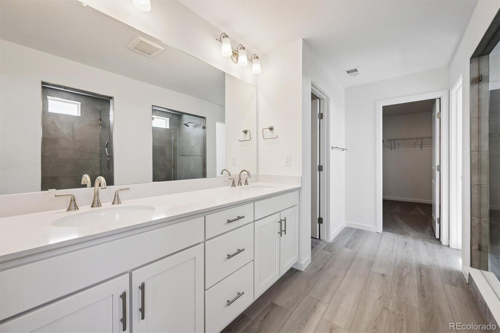 MLS Image #12 for 25040 e 42nd avenue,aurora, Colorado