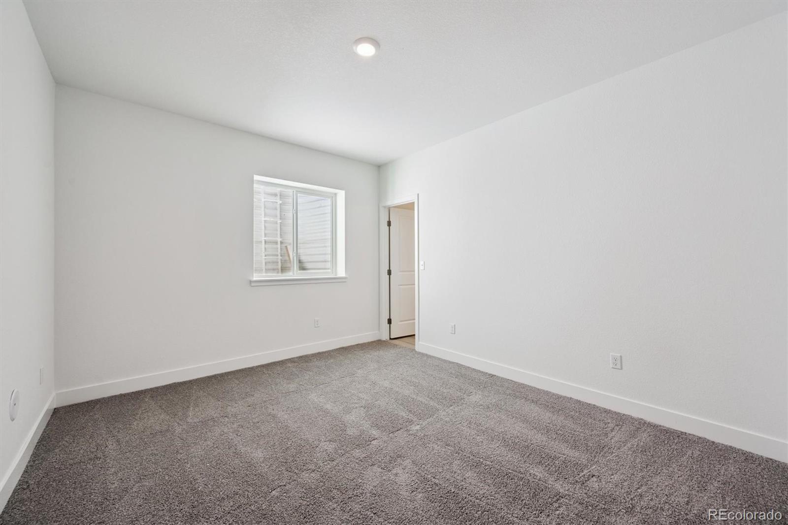 MLS Image #18 for 25040 e 42nd avenue,aurora, Colorado