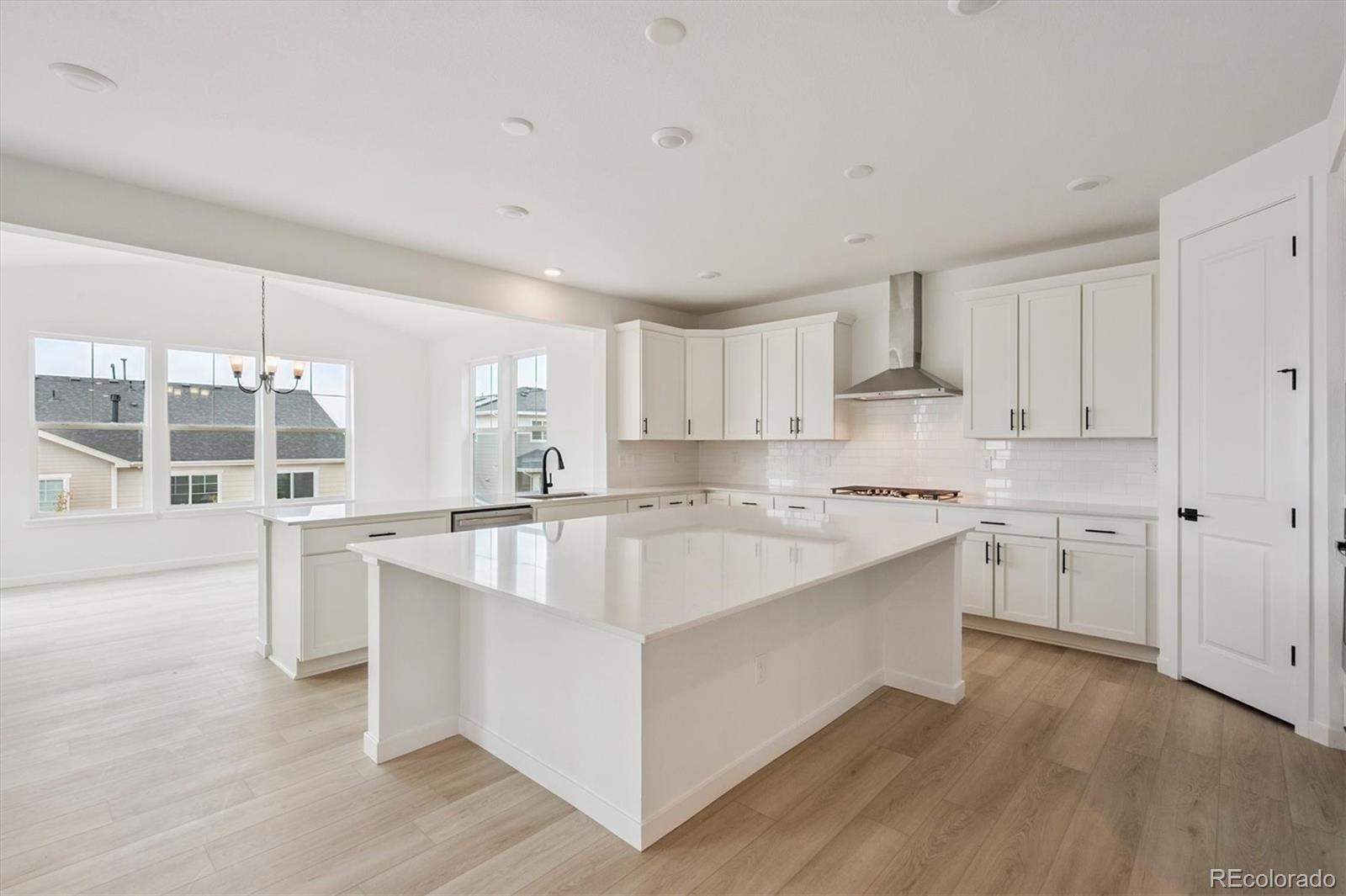 MLS Image #10 for 25070 e 42nd avenue,aurora, Colorado