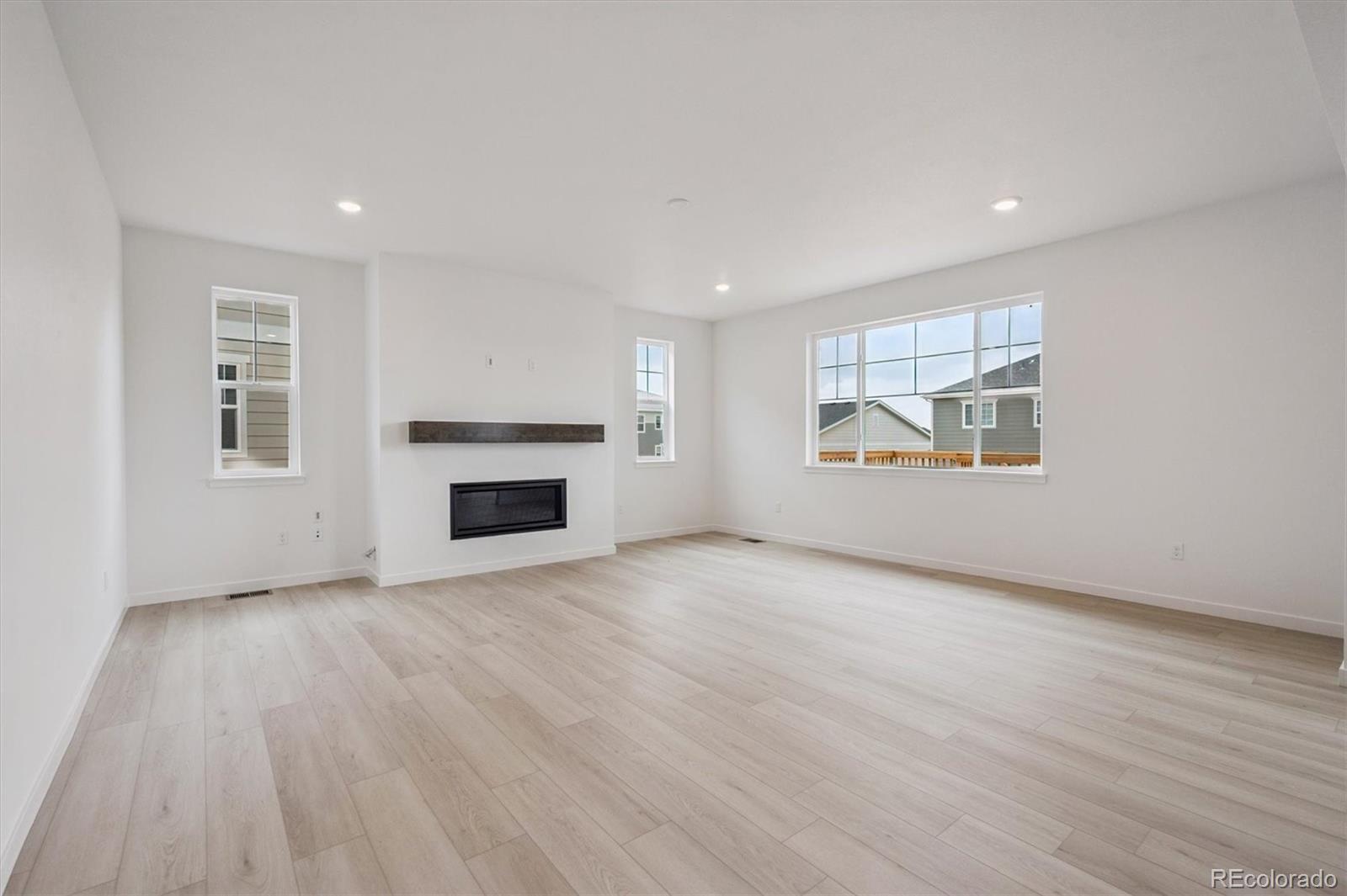 MLS Image #6 for 25070 e 42nd avenue,aurora, Colorado