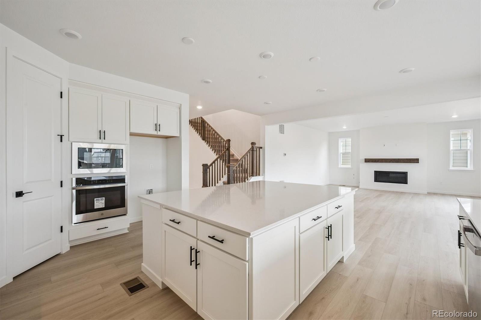 MLS Image #9 for 25070 e 42nd avenue,aurora, Colorado