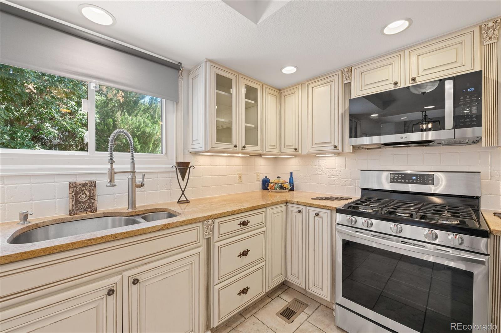 MLS Image #13 for 9368  harvard drive,highlands ranch, Colorado