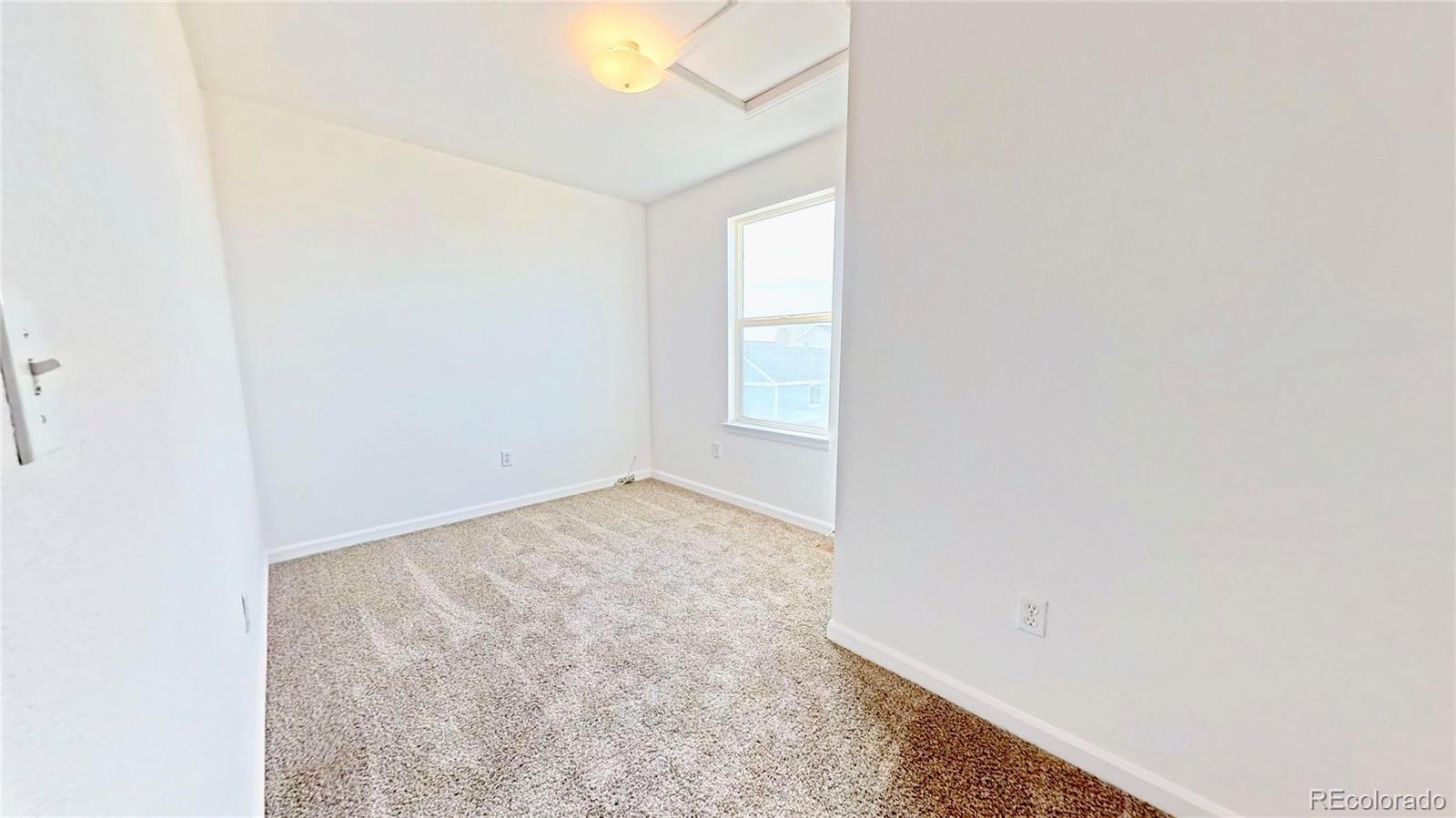 MLS Image #12 for 3003  rose hill street,strasburg, Colorado