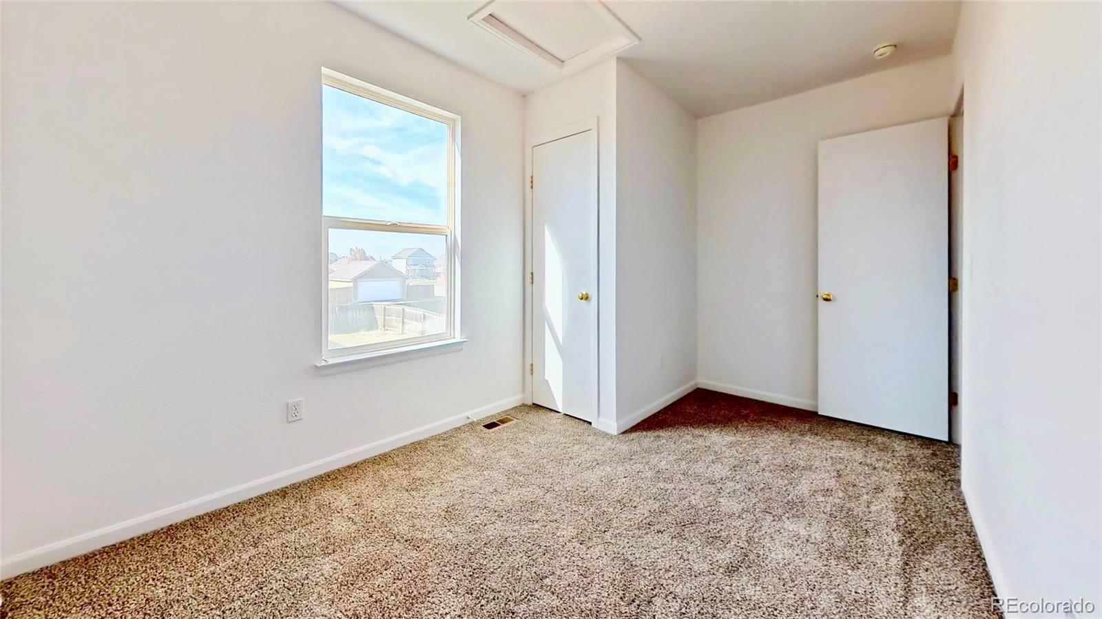 MLS Image #13 for 3003  rose hill street,strasburg, Colorado