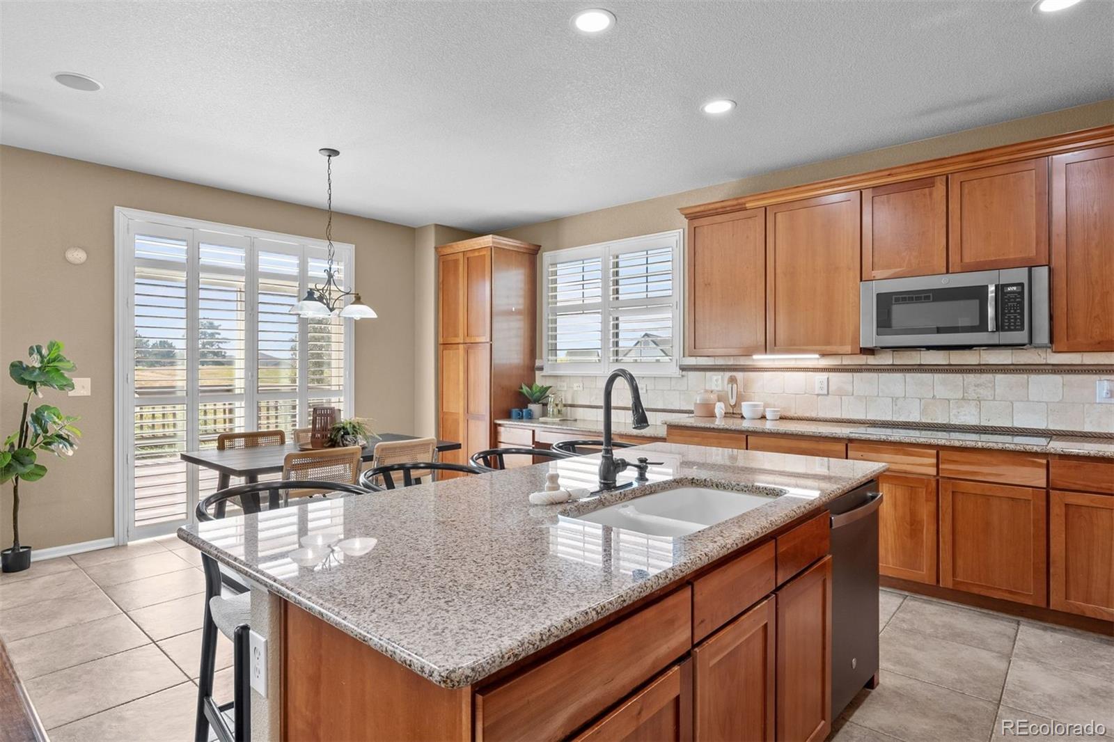 MLS Image #14 for 24031 e hawaii place,aurora, Colorado