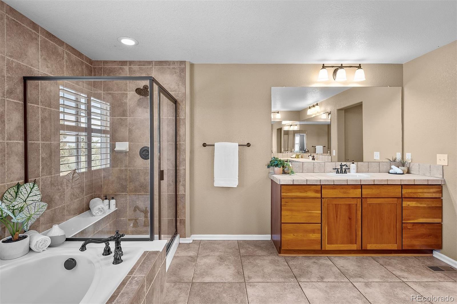 MLS Image #26 for 24031 e hawaii place,aurora, Colorado