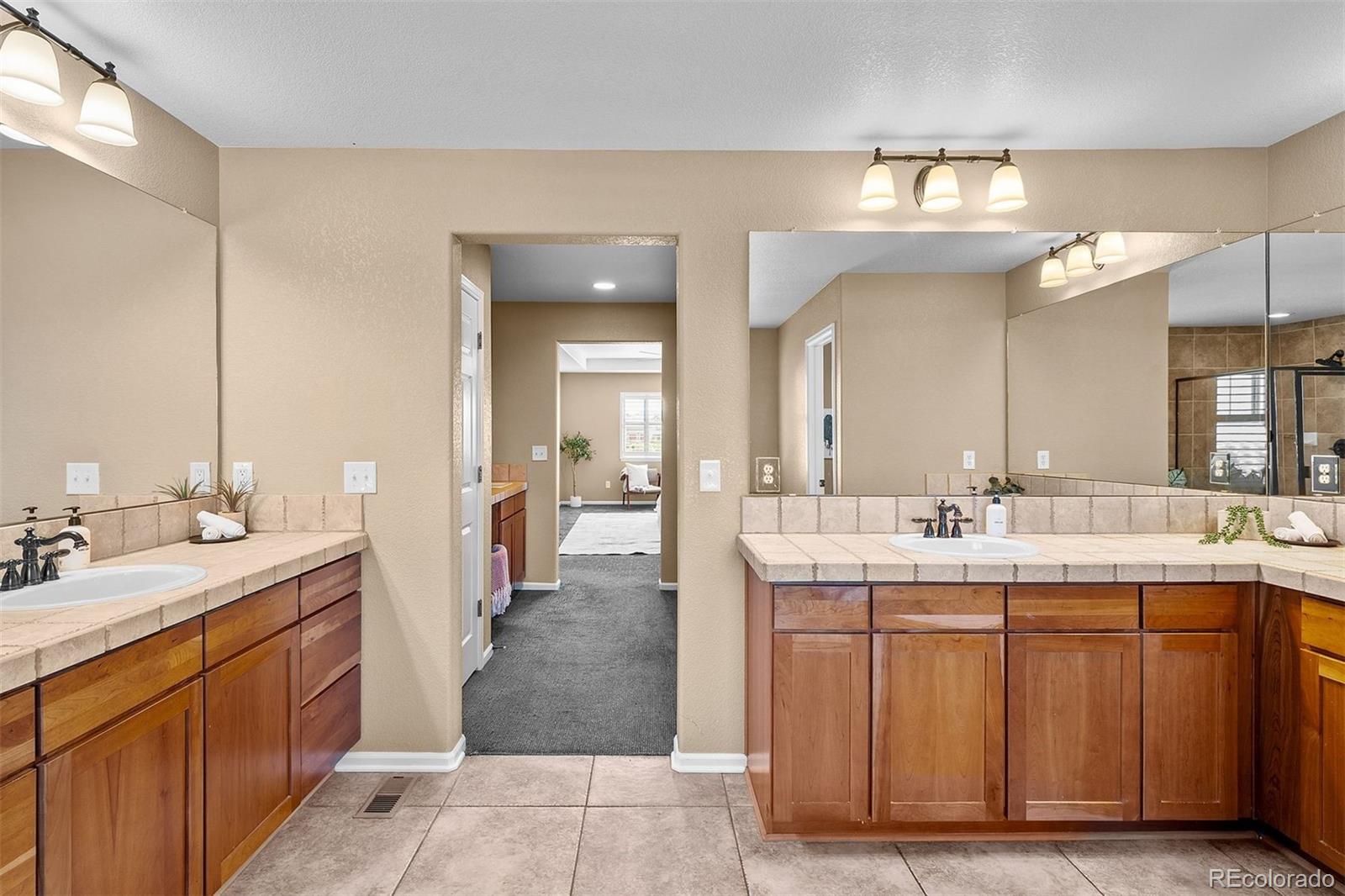 MLS Image #27 for 24031 e hawaii place,aurora, Colorado