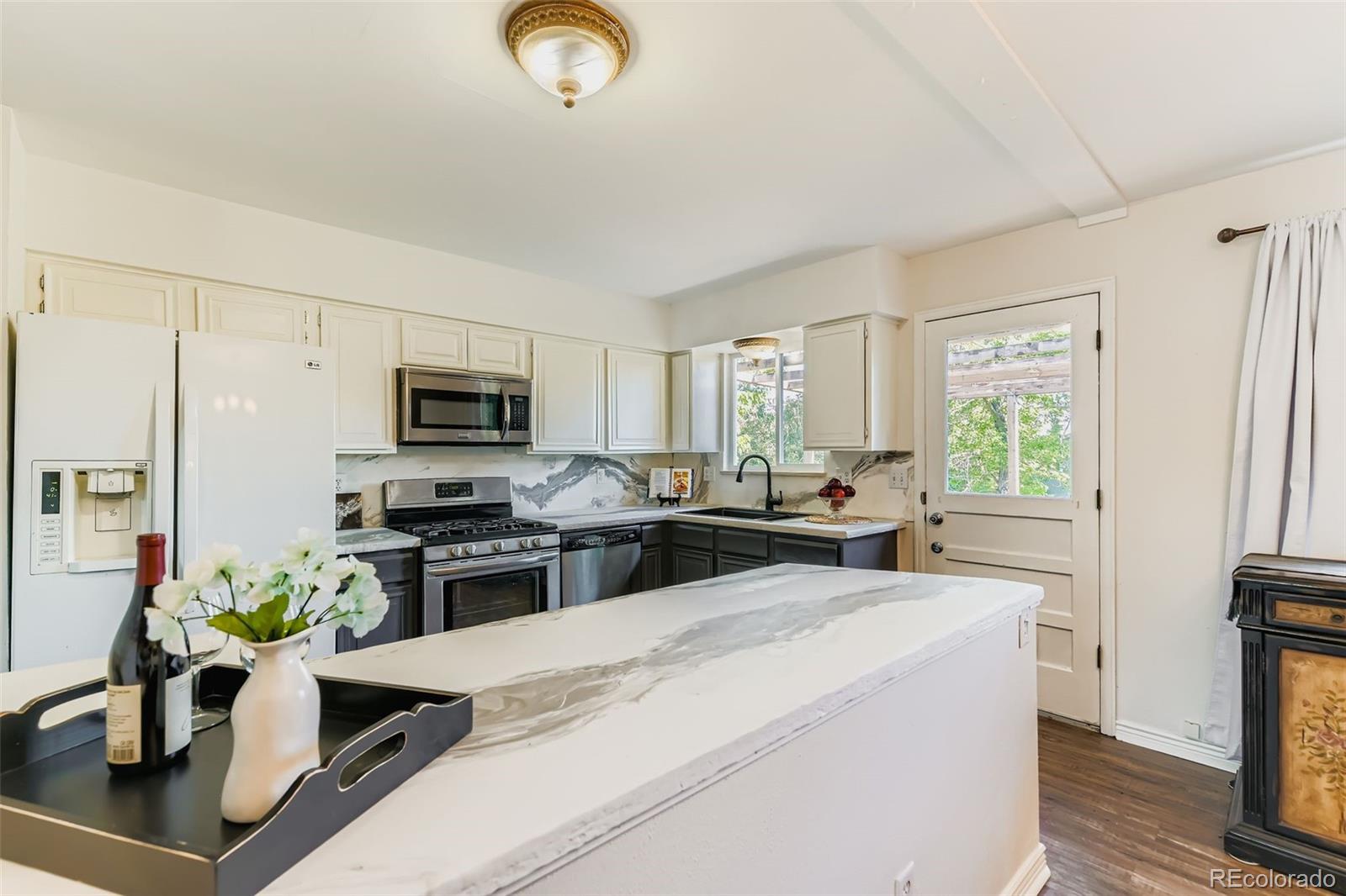 MLS Image #3 for 6340 w 70th drive,arvada, Colorado