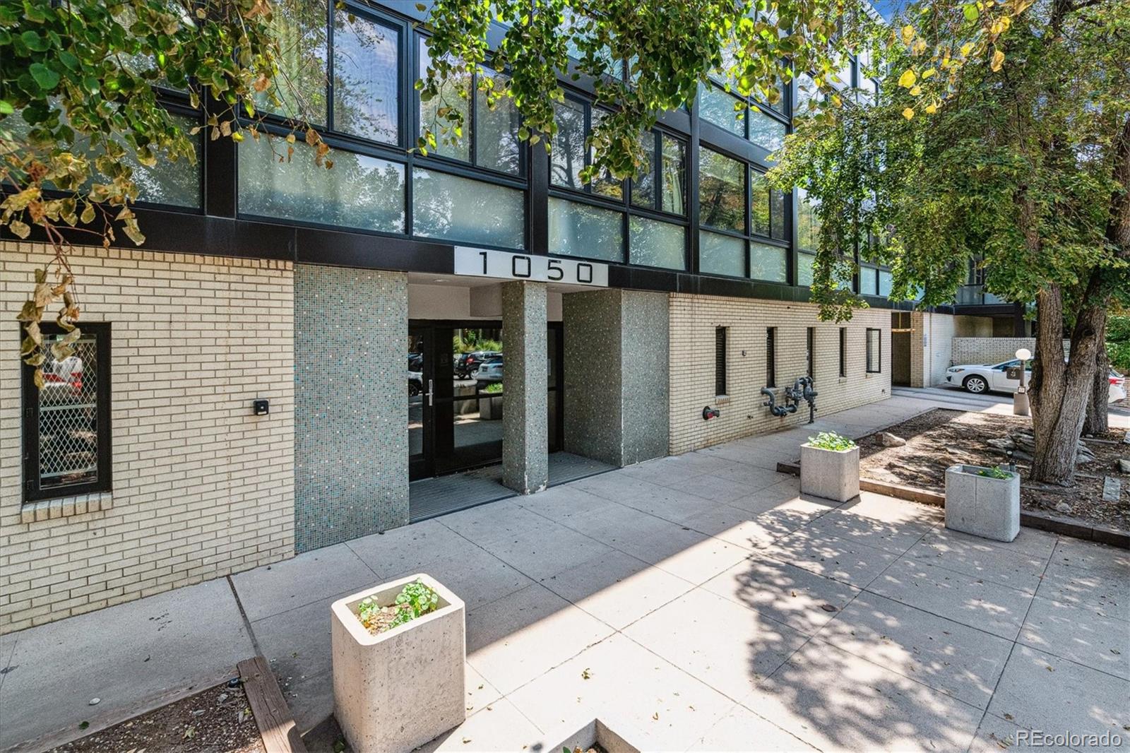 MLS Image #17 for 1050 n corona street 314,denver, Colorado