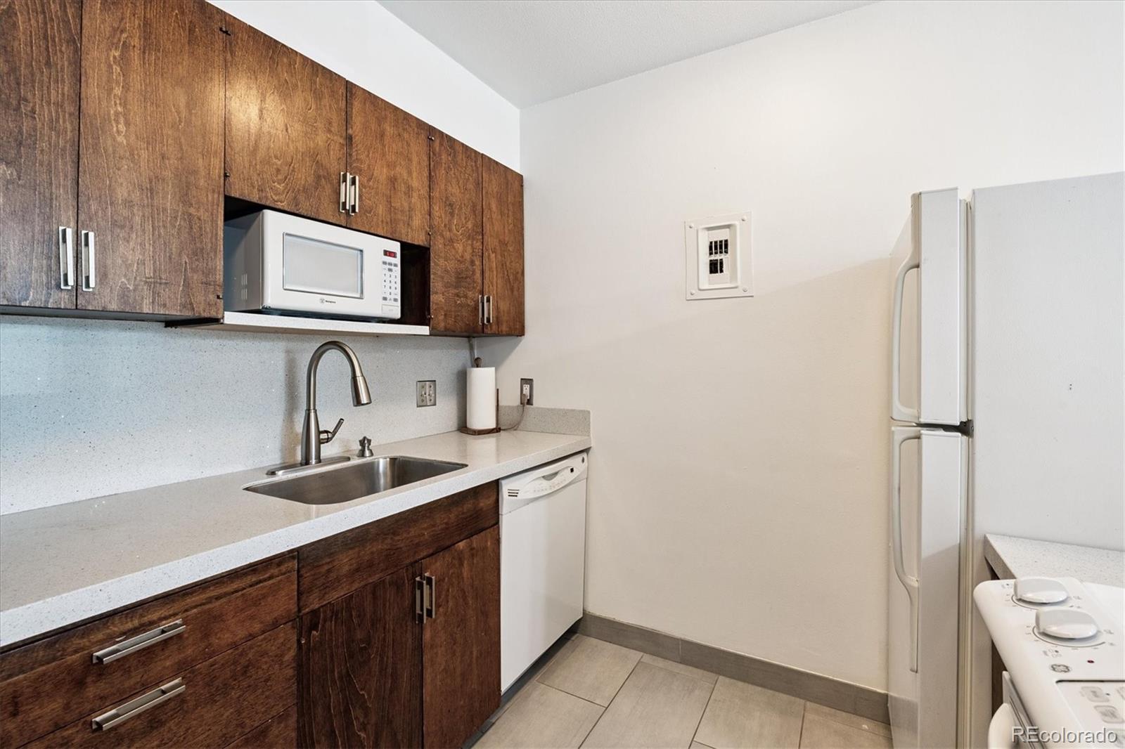 MLS Image #6 for 1050 n corona street 314,denver, Colorado