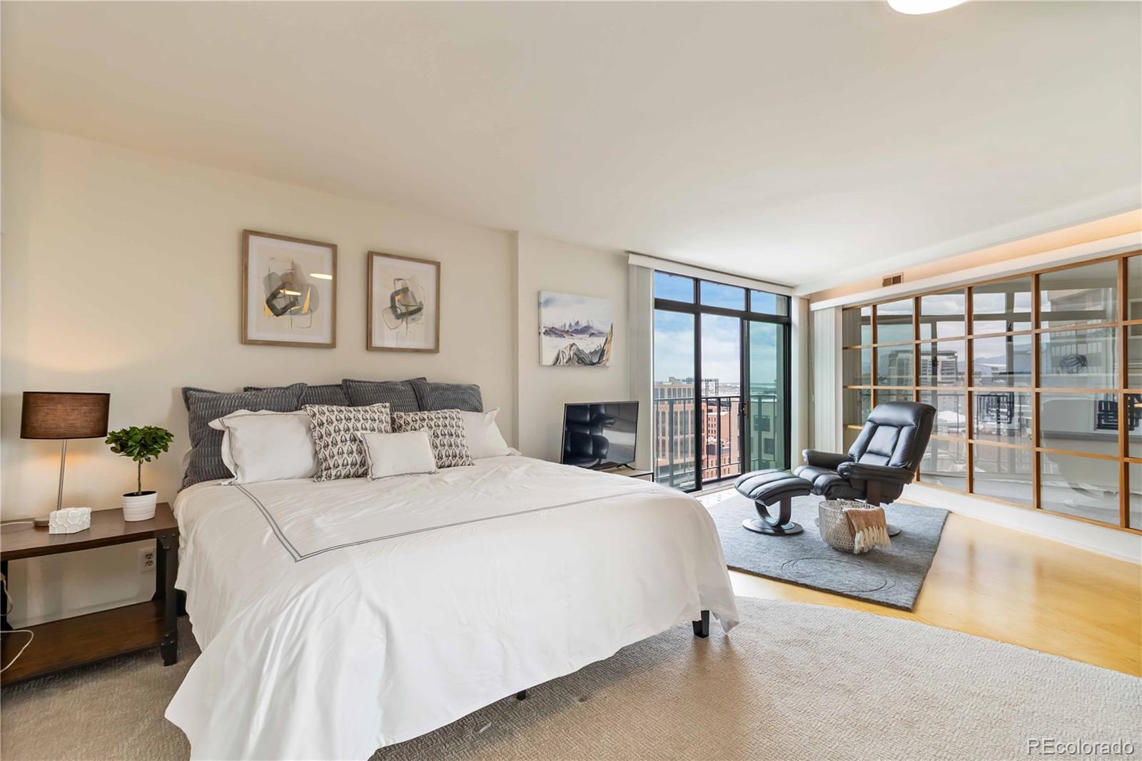 MLS Image #13 for 1777  larimer street 1502,denver, Colorado