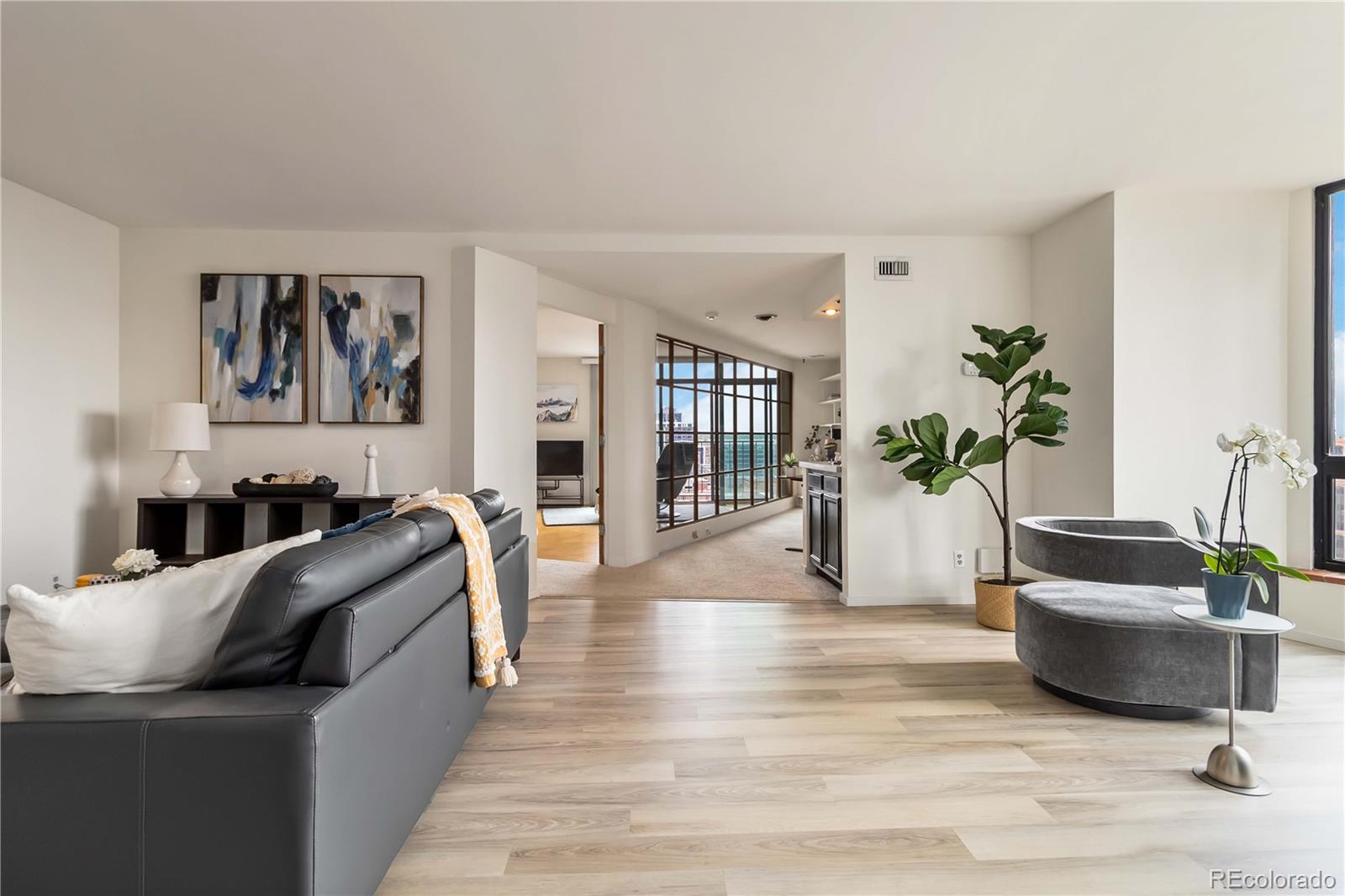 MLS Image #6 for 1777  larimer street 1502,denver, Colorado