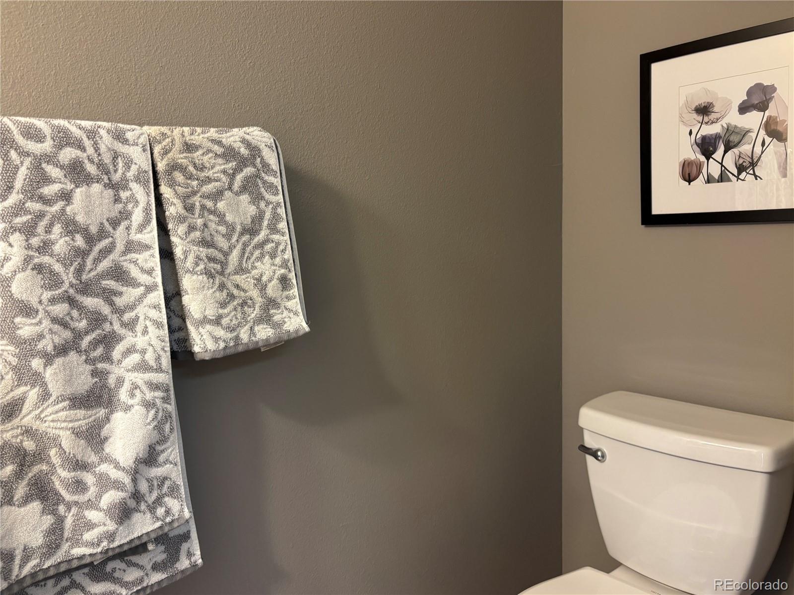 MLS Image #4 for 1818 s quebec way,denver, Colorado