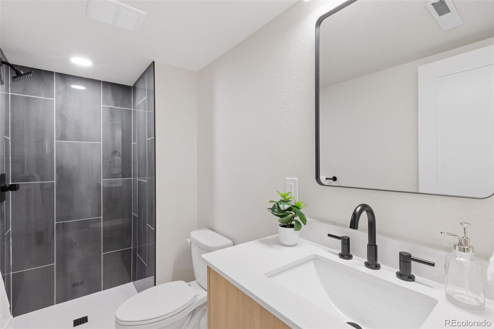 MLS Image #32 for 2219  stratford lane,colorado springs, Colorado