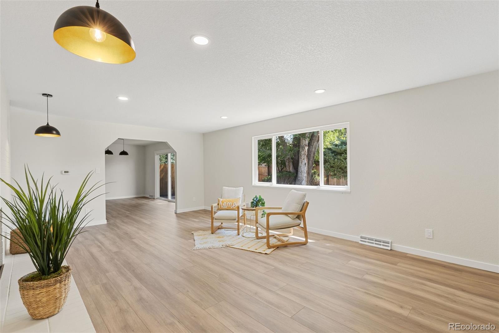 MLS Image #6 for 2219  stratford lane,colorado springs, Colorado