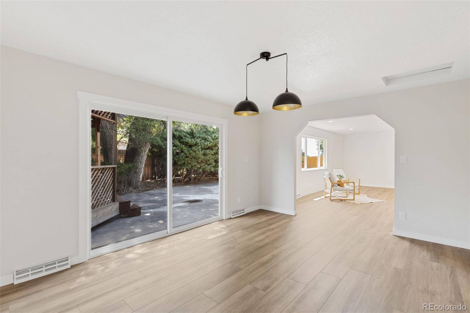 MLS Image #8 for 2219  stratford lane,colorado springs, Colorado