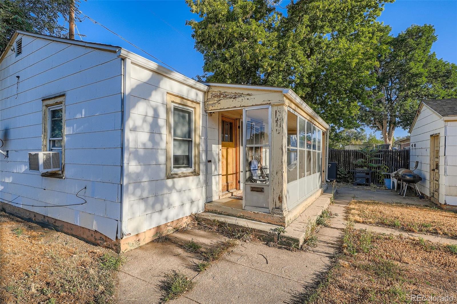 MLS Image #3 for 2995 s bannock street,englewood, Colorado