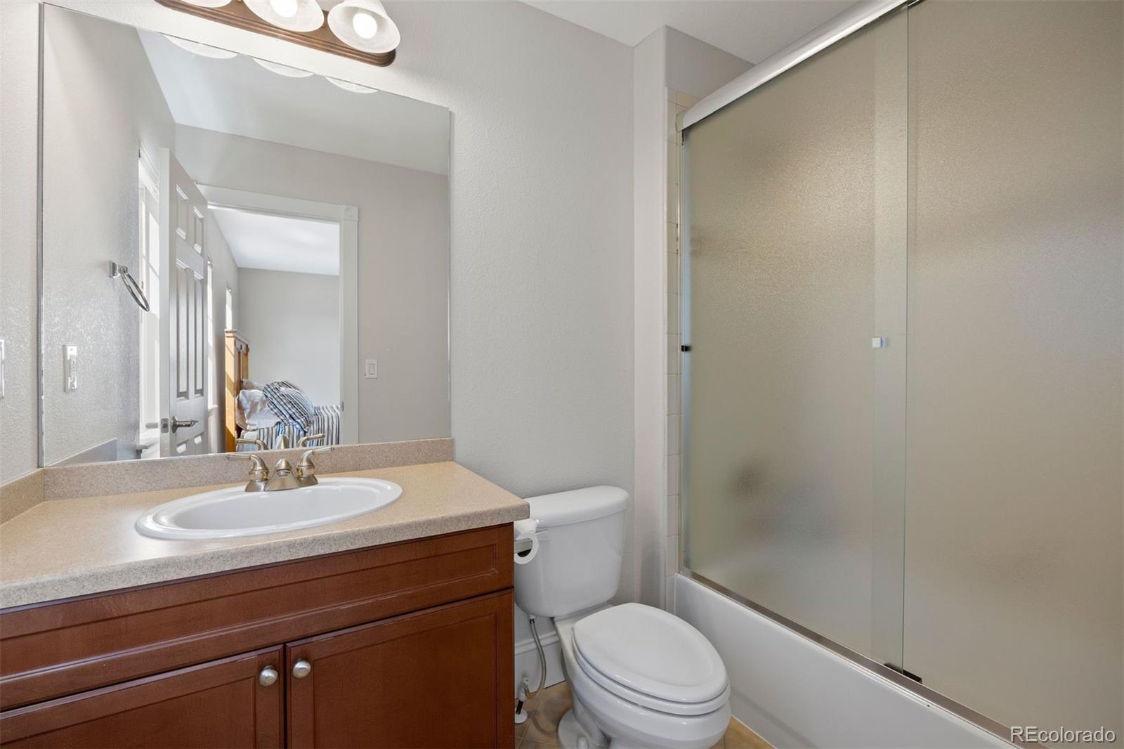 MLS Image #20 for 1000  ulster street,denver, Colorado