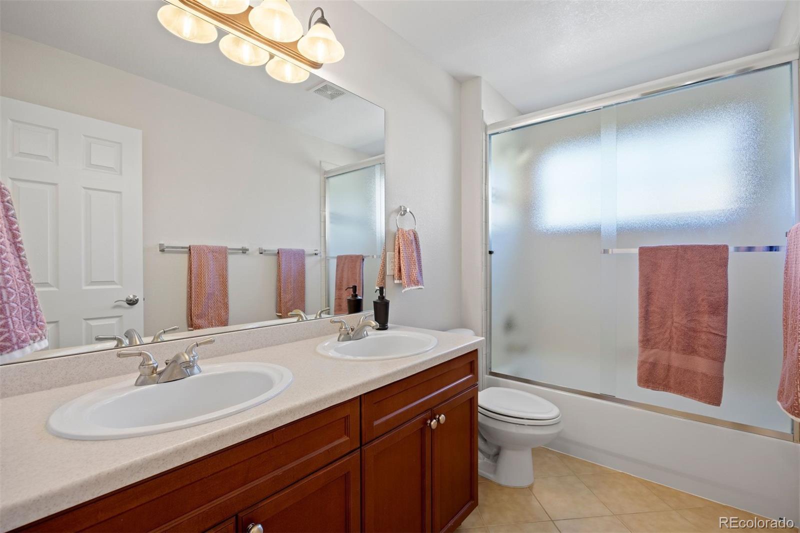 MLS Image #25 for 1000  ulster street,denver, Colorado