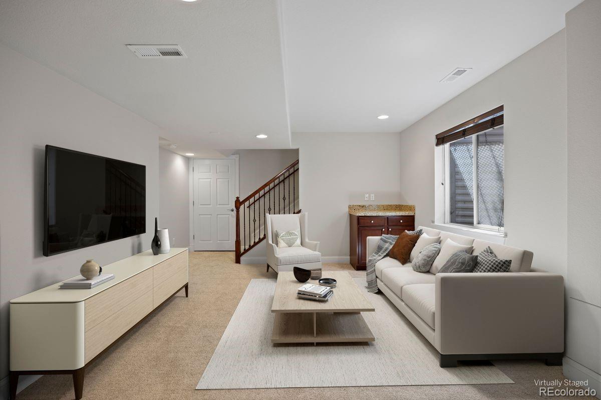MLS Image #32 for 1000  ulster street,denver, Colorado