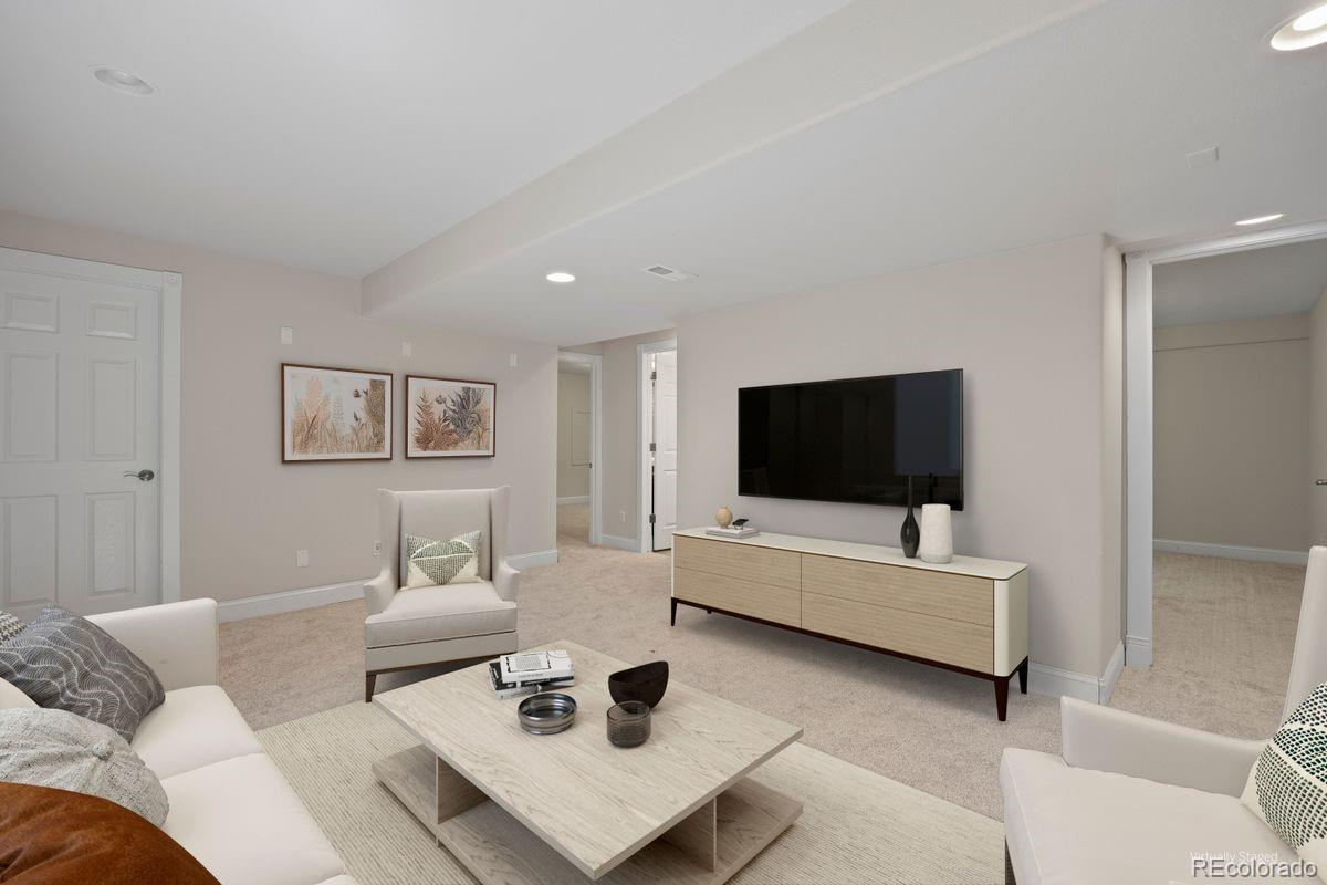 MLS Image #33 for 1000  ulster street,denver, Colorado