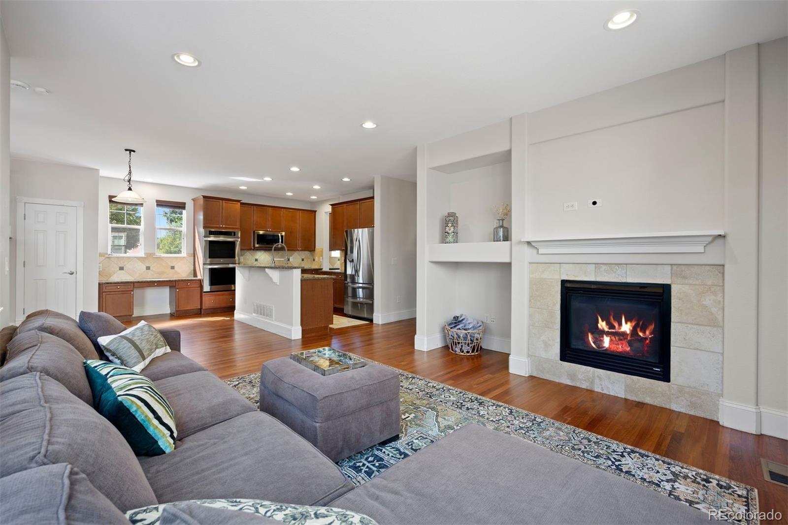 MLS Image #7 for 1000  ulster street,denver, Colorado