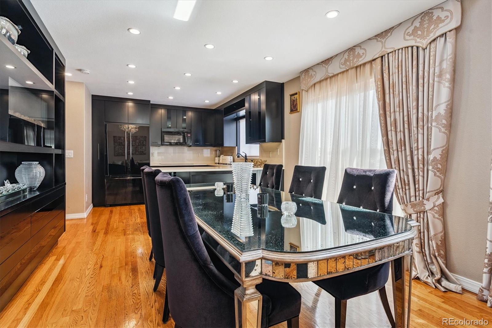 MLS Image #10 for 9248 e louisiana place,denver, Colorado