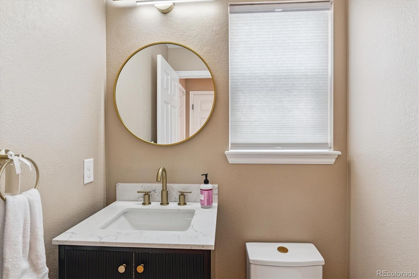 MLS Image #16 for 9248 e louisiana place,denver, Colorado