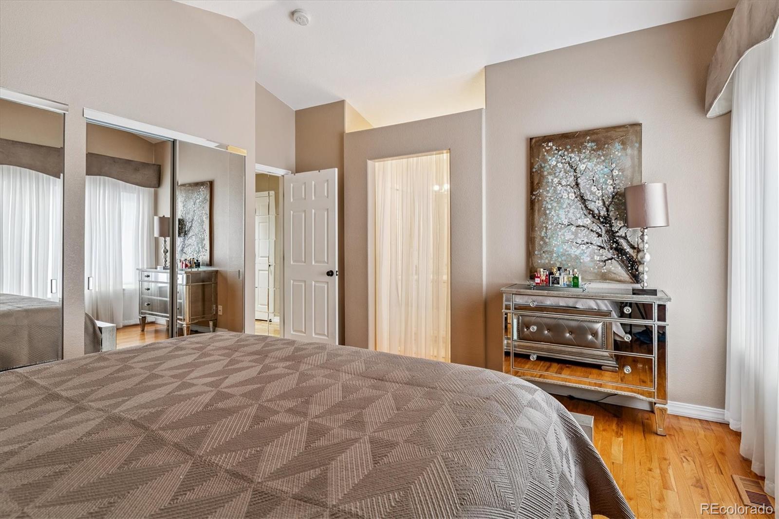 MLS Image #18 for 9248 e louisiana place,denver, Colorado