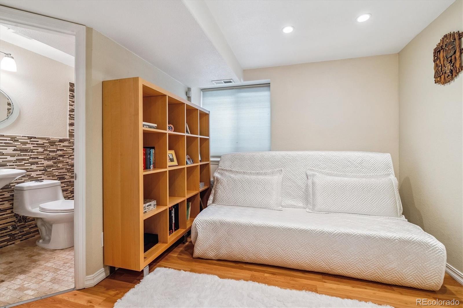 MLS Image #27 for 9248 e louisiana place,denver, Colorado
