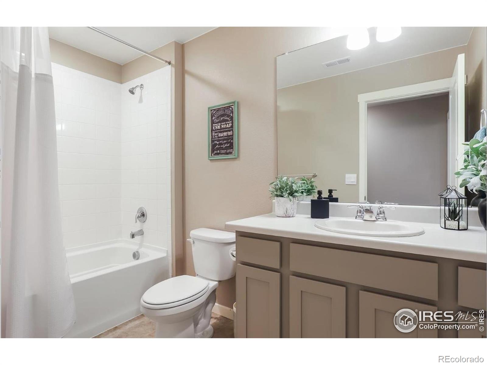 MLS Image #17 for 1960  thundercloud drive,windsor, Colorado
