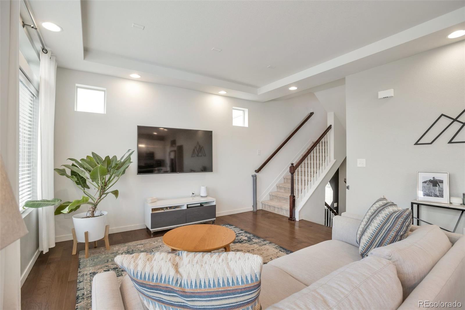 MLS Image #14 for 19165 e 55th avenue,denver, Colorado