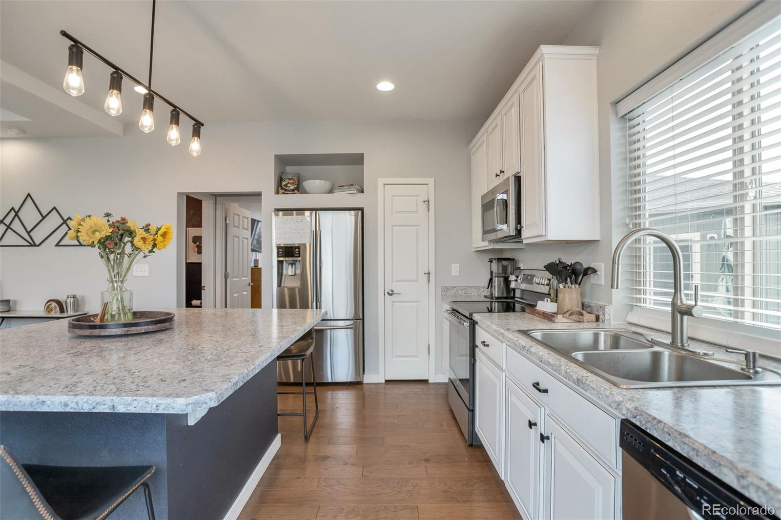 MLS Image #15 for 19165 e 55th avenue,denver, Colorado