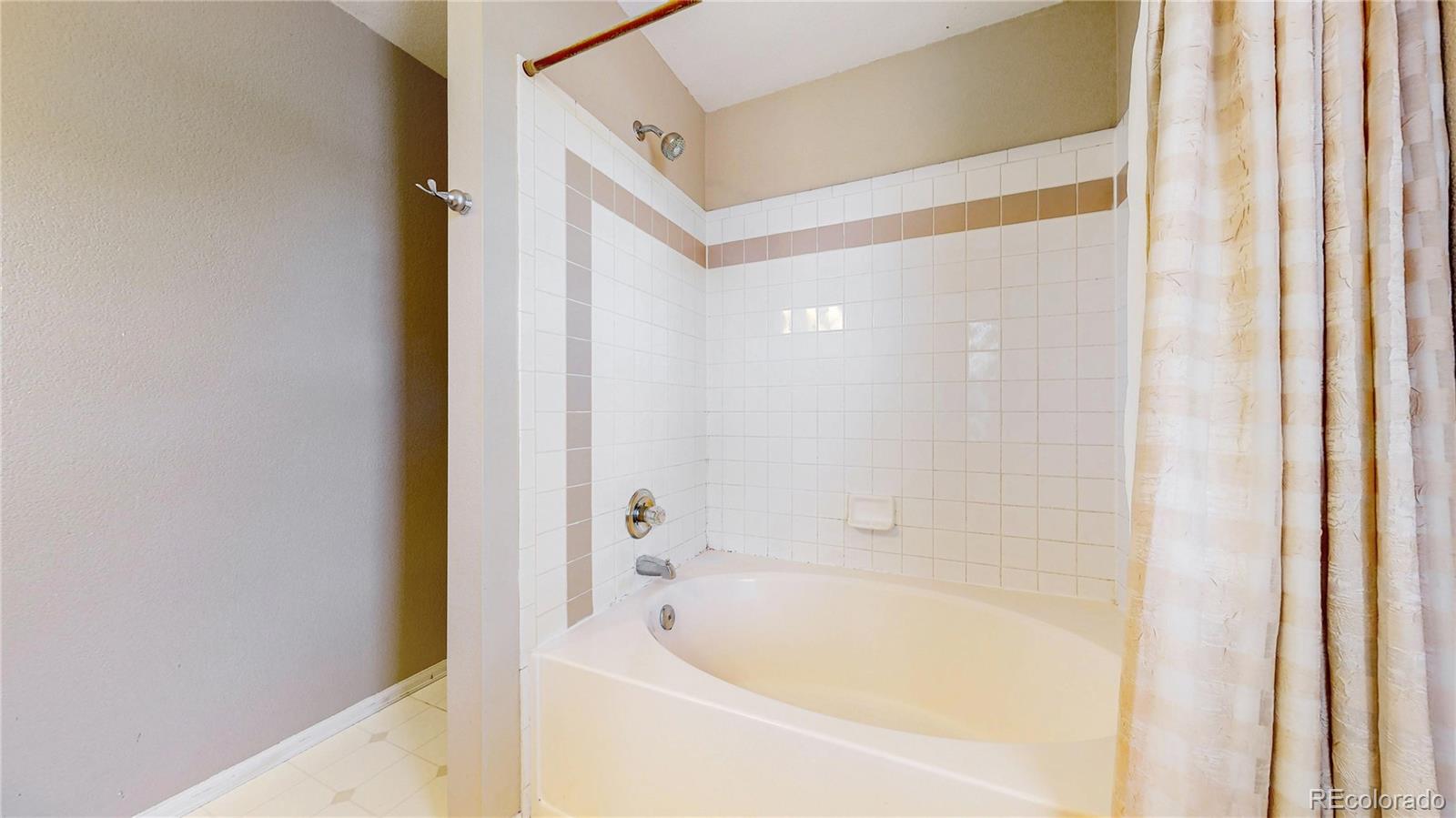 MLS Image #13 for 3080 s princess circle,broomfield, Colorado