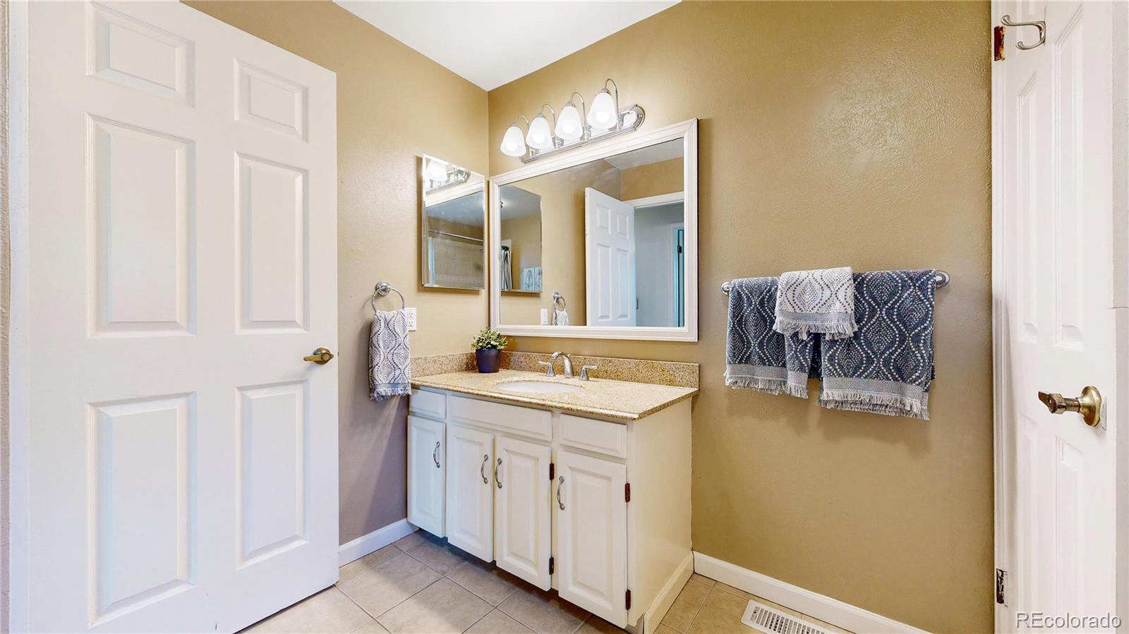 MLS Image #20 for 9720 w 82nd place,arvada, Colorado