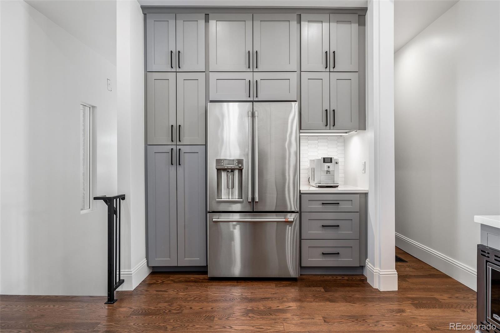MLS Image #14 for 571 s sherman street,denver, Colorado