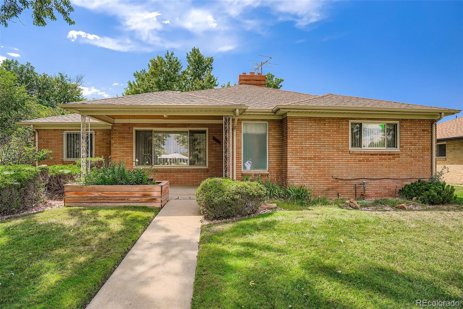 MLS Image #0 for 3045 n monaco parkway,denver, Colorado