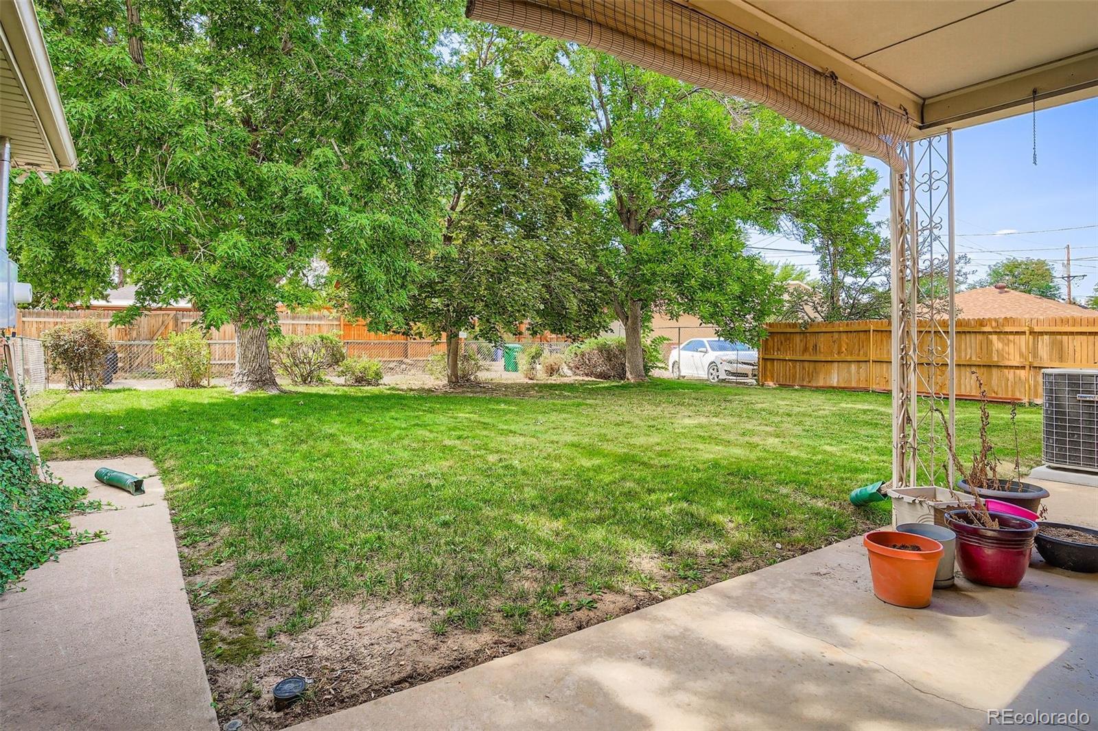 MLS Image #16 for 3045 n monaco parkway,denver, Colorado